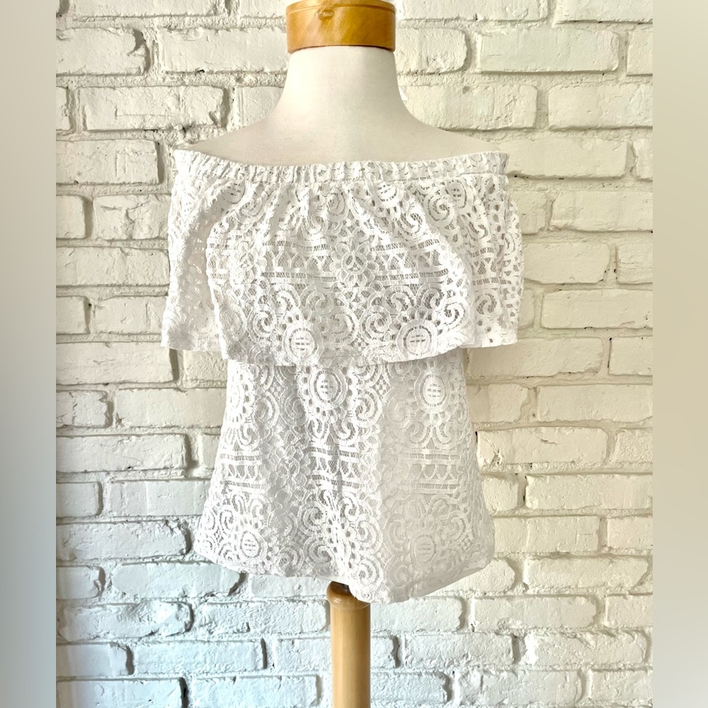 Jun & Ivy White Lace Off the Shoulder Top